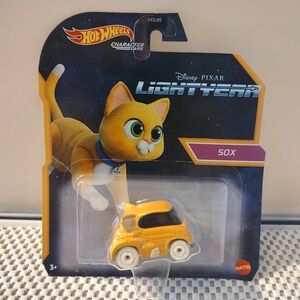 Hot Wheels Izzy Hawthorne Lightyear Character Cars NWT Disney Pixar
